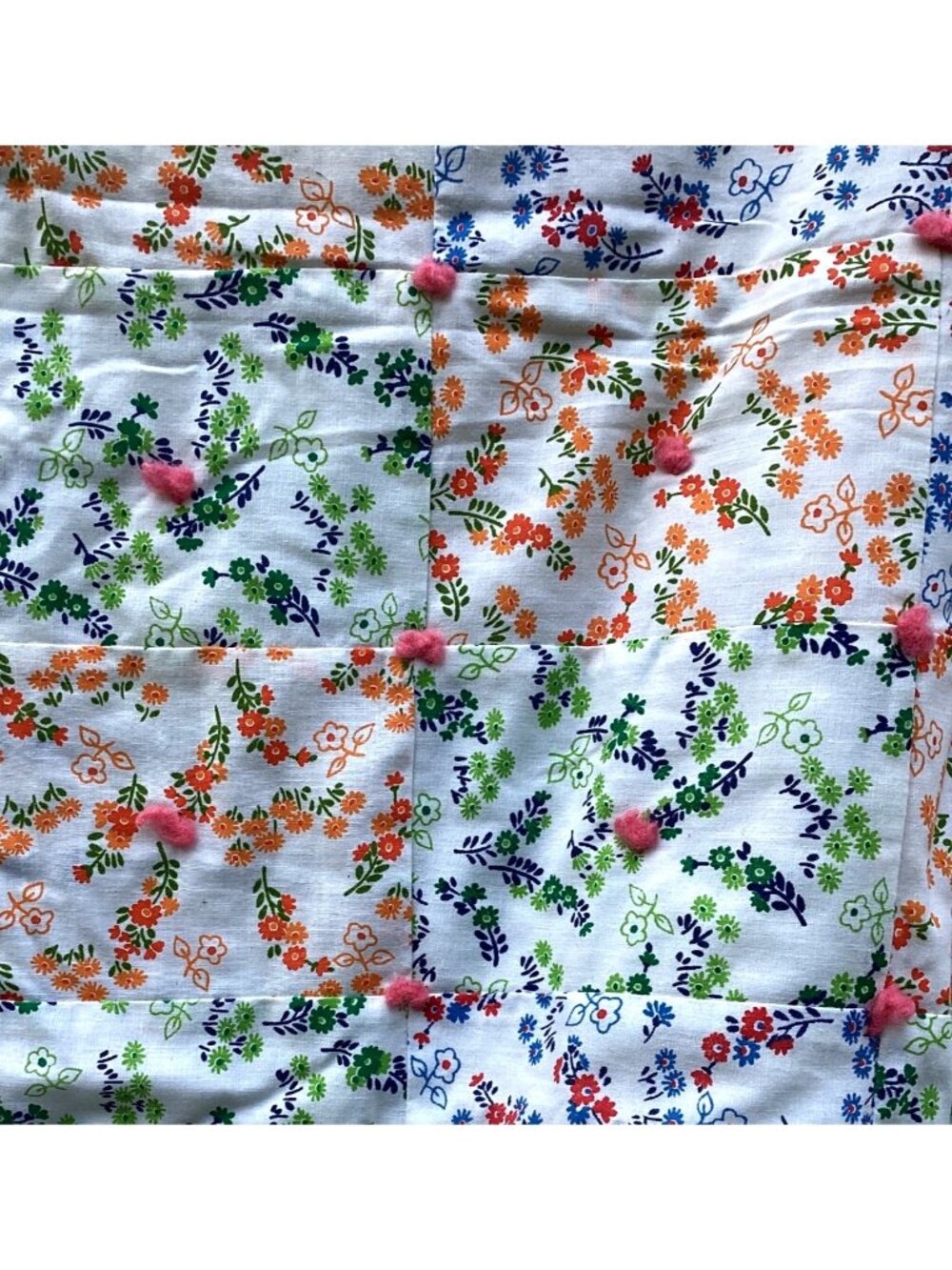 Handmade Tied Small Floral Pattern Patchwork Crib/Lap  Quilt 34" x 46" - Picture 4 of 5